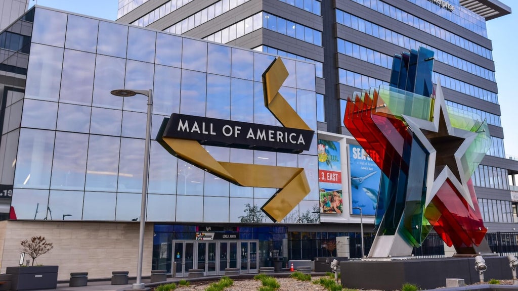18-year-old man charged in Mall of America attack plot to make court appearance — WCCO / CBS Minnesota, Medina Community news