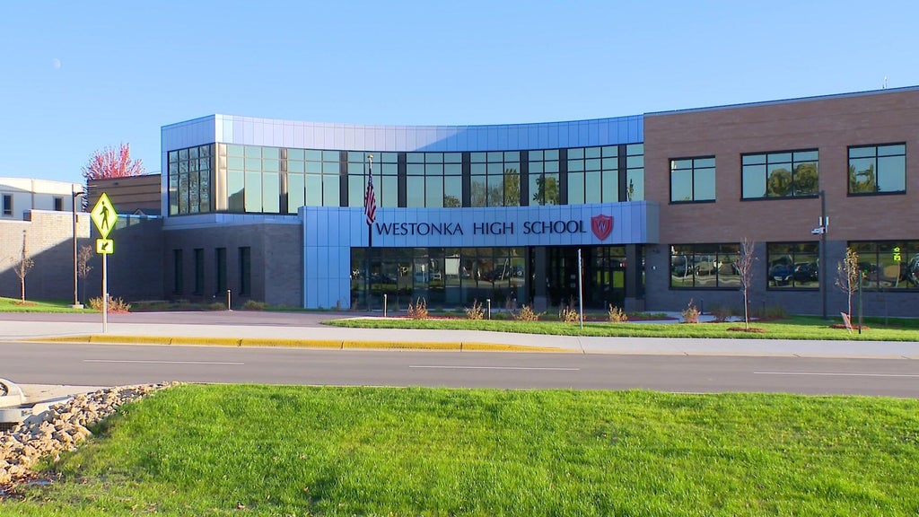 Westonka schools develop AI policymaking group to prepare for evolving technology — WCCO / CBS Minnesota, Medina Technology news