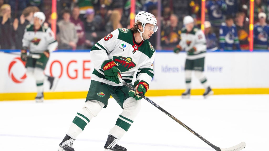 Quinn Hughes has goal, assist in his Vancouver return in Wild's 4-2 victory — WCCO / CBS Minnesota, Medina Sports news