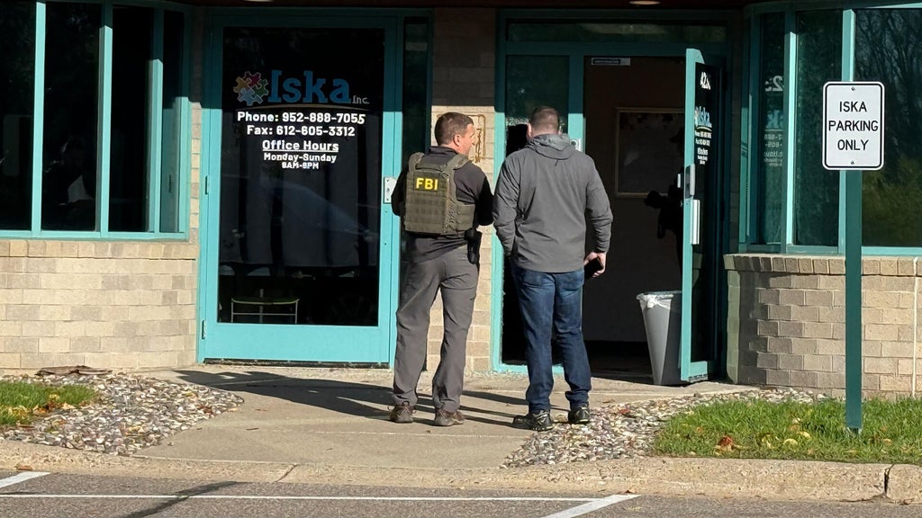 Federal law enforcement officers in Twin Cities Thursday for "court-authorized investigative activity," FBI says — Medina Business news