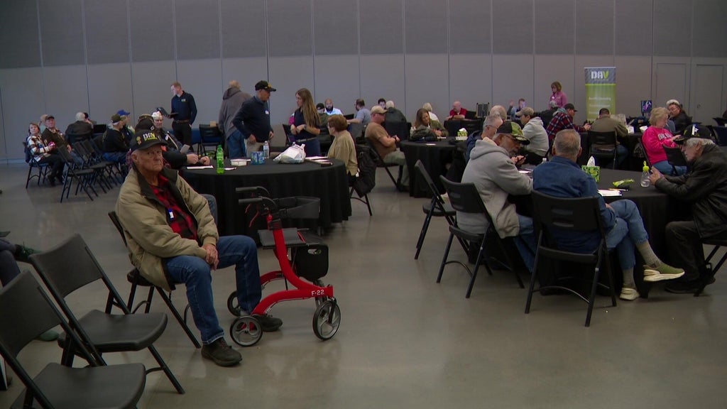 Minnesota veterans receiving claims assistance, health exams at clinic — WCCO / CBS Minnesota, Medina Arts news