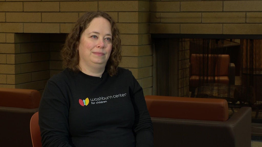Expert shares tips on how to talk with children about traumatic events — WCCO / CBS Minnesota, Medina Health news