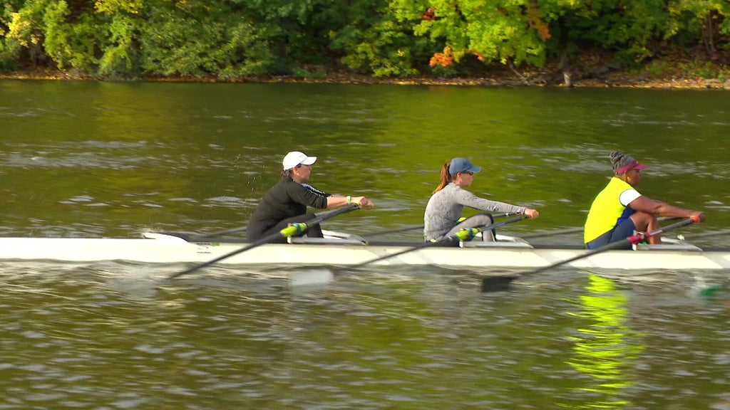 Women in the Minneapolis Rowing Club find challenge, camaraderie on the water — WCCO / CBS Minnesota, Medina Health news