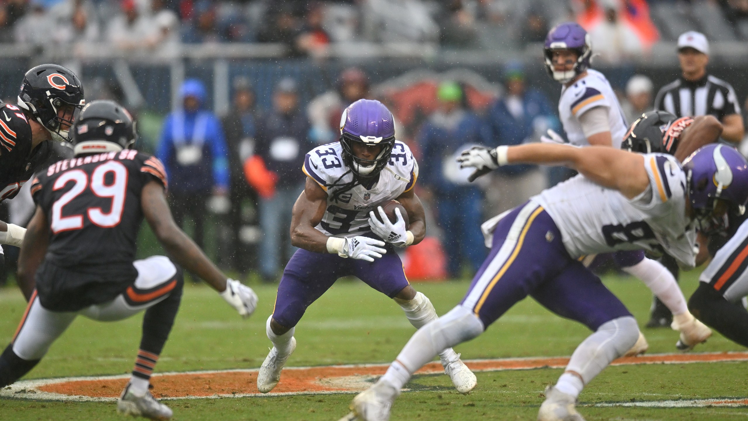 Surprise: Vikings RB Reveals Knee Injury He’s Playing Through — Minnesota Sports Fan, Medina Sports news