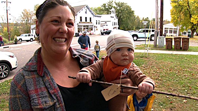 Kid-led 'straightest stick' contest brings scores of entries & smiles to Minnesota village — KARE 11 Local, Medina Sports news