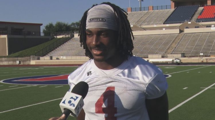 Midway's Lathan Whisenton sets school record for career rushing touchdowns — KCEN (Central Texas), Medina Schools news