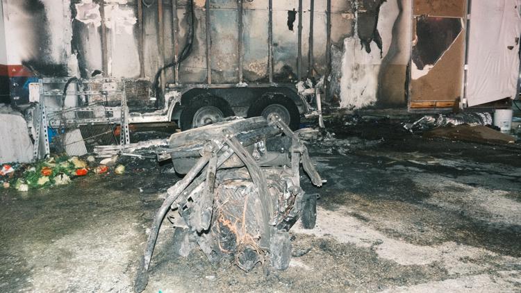 'I'm going back' | East Sixth Street food truck owner recovering after generator explosion burns trailer — KVUE (Austin), Medina Dining news