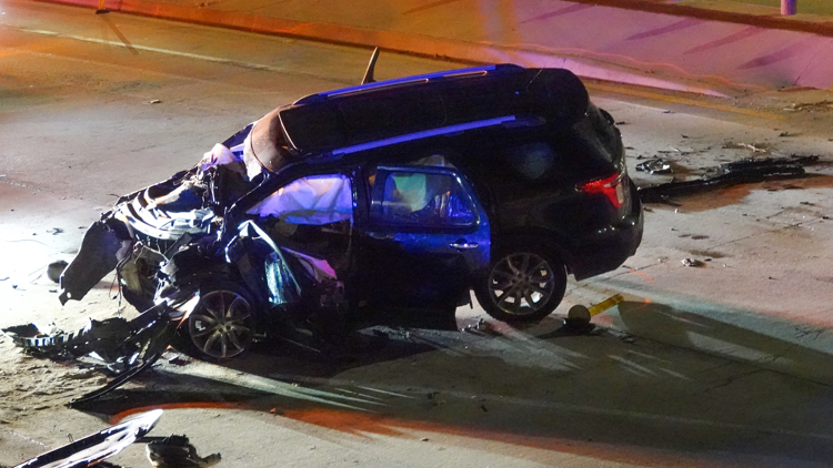 2 dead, 1 injured after rollover crash Wednesday night in East Austin — KVUE (Austin), Medina Community news