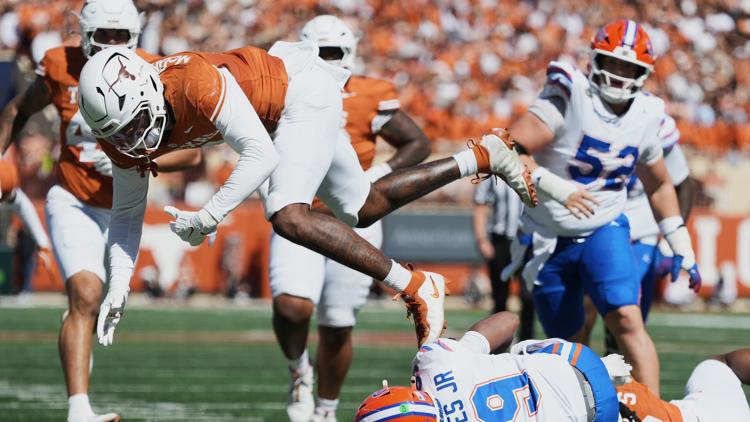 Good fortune continues to flip for No. 7 Texas after upset loss to Florida — KENS 5 (San Antonio), Medina Sports news