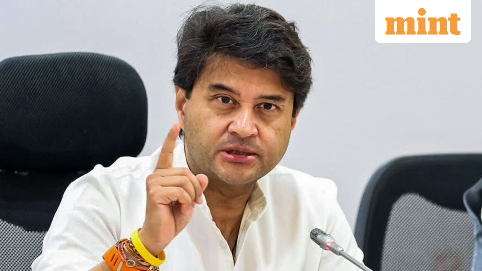 Scindia says satcom security clearance rests with Home Ministry, denies bias — Mint India, Medina Technology news
